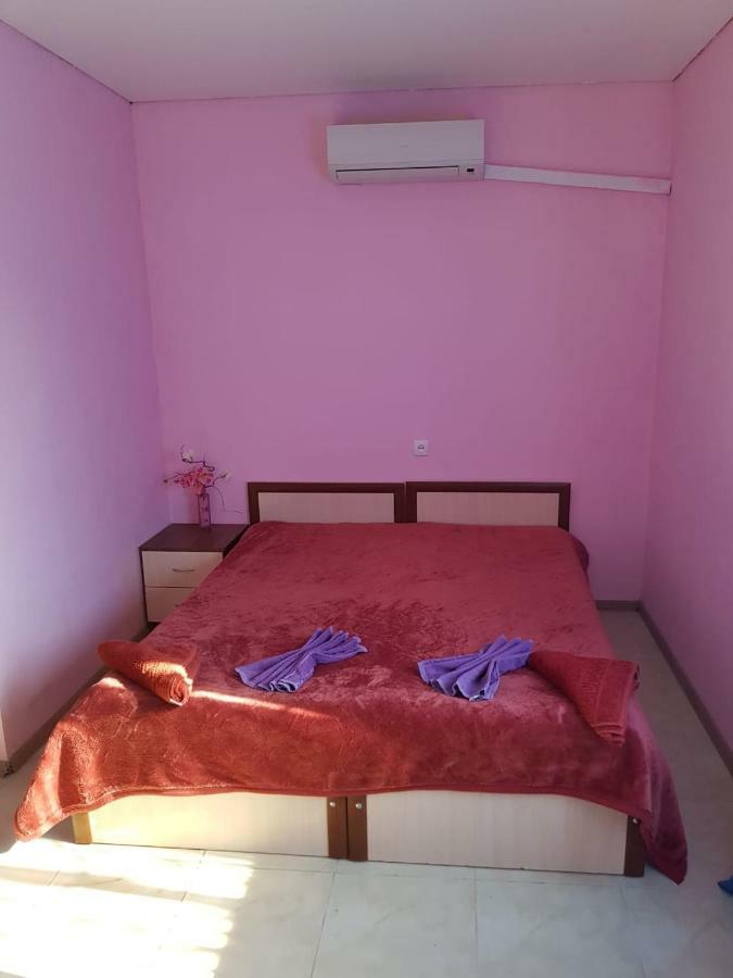 Solnechny Bereg Guest House Goedaoeta Buitenkant foto